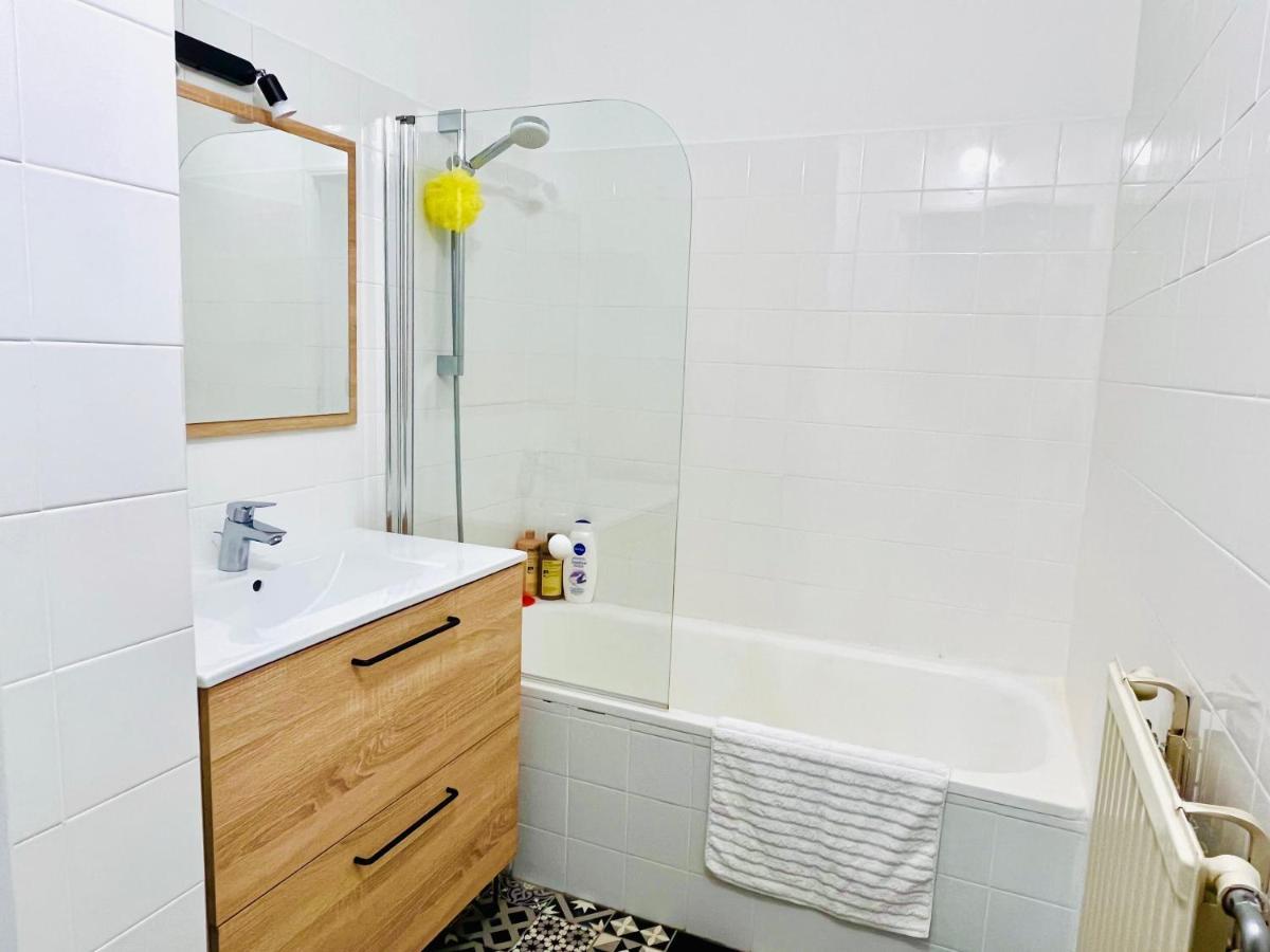 Apartment 50M2-Free Private Parking-Self Check In !! Appartement 50M2 Intramuros-Parking Prive Gratuit-Arrivee Autonome!! Avignon Exteriör bild