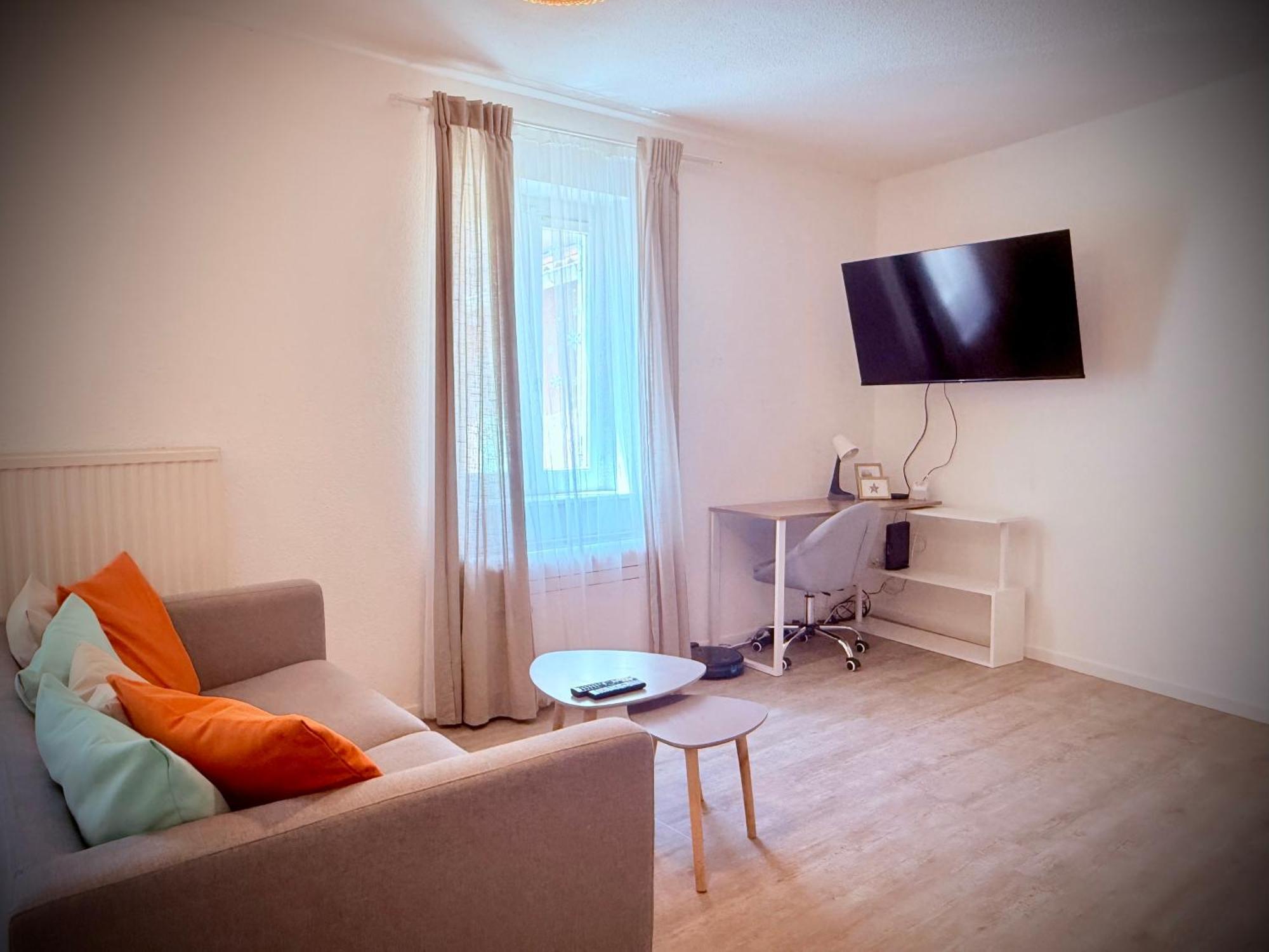 Apartment 50M2-Free Private Parking-Self Check In !! Appartement 50M2 Intramuros-Parking Prive Gratuit-Arrivee Autonome!! Avignon Exteriör bild